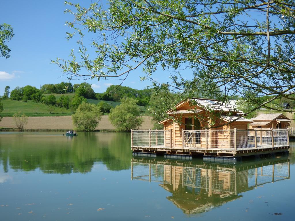 Готель Cabanes Flottantes Du Lac De Pelisse Douzains Екстер'єр фото