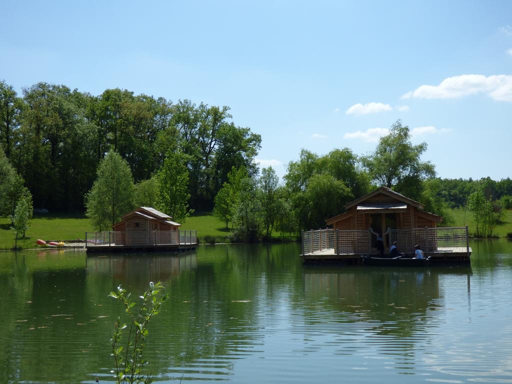 Готель Cabanes Flottantes Du Lac De Pelisse Douzains Екстер'єр фото